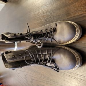 XOXO Boots